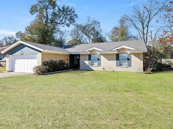 1845 King Arthur Ct, Orange, TX 77630