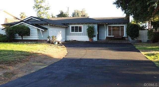 2nd image of 812 E Mountain View Ave