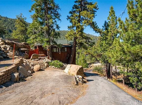 3rd image of 65 Big Bear
