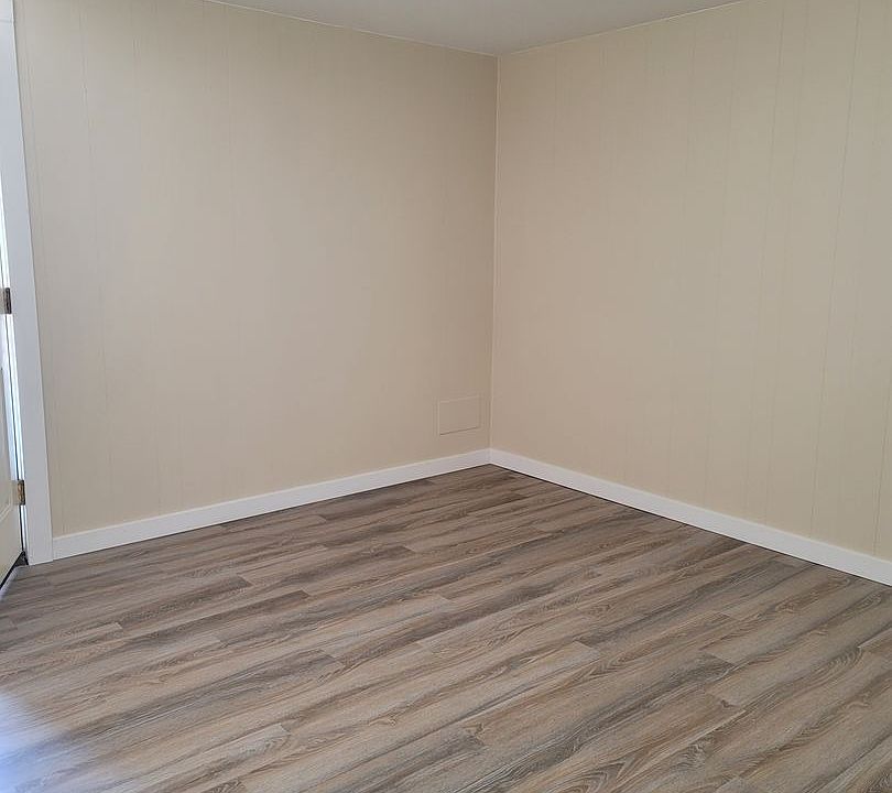 2nd image of 310 W Cameron Ave #Cam310-4