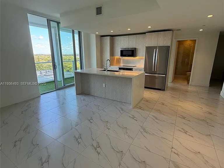 2000 Metropica Way #901 — Photo 9