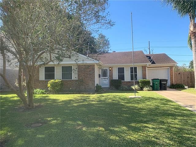 1st image of 216 Brett Dr