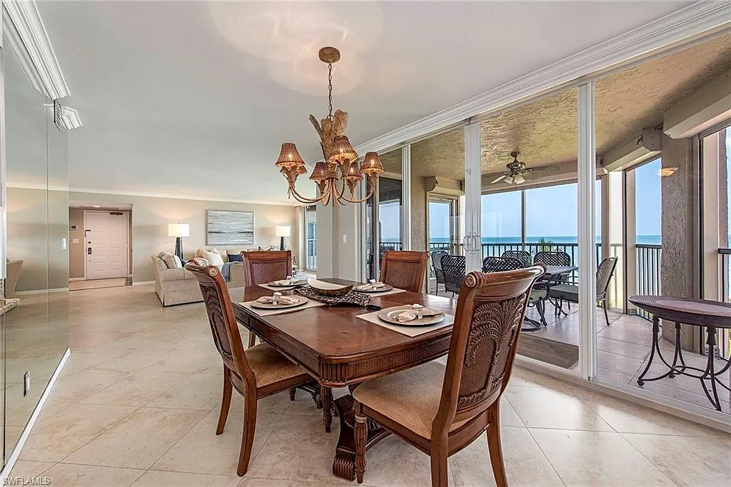 2 bed, 2.0 bath, 1642 sqft, $18,000 — Photo 3