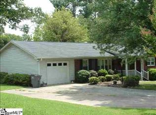 300 Flamingo Dr, Greenville, SC 29609
