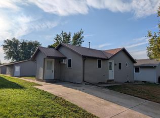 202 Hill St, Russell, MN 56169