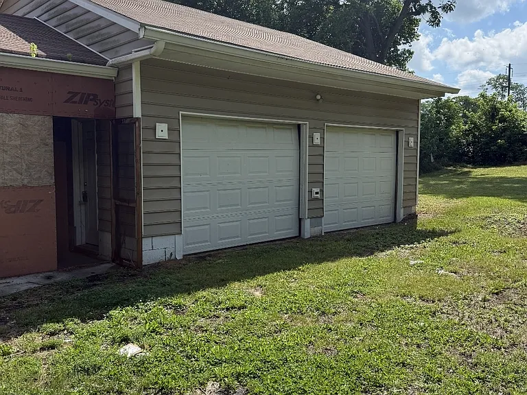 2 car garage