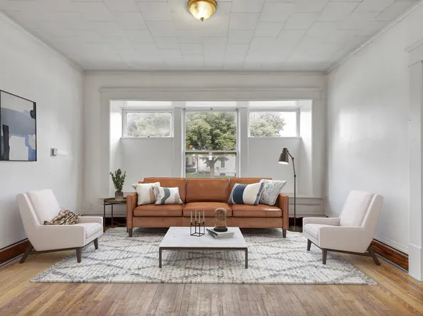 426 W Saginaw St, Lansing, MI 48933