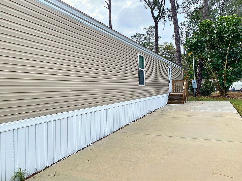 1st image of 219 Sunset Dr #8