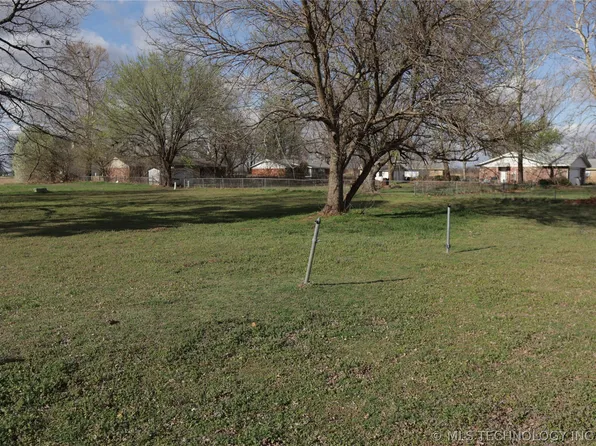 804 N Terrace Dr, Bixby, OK 74008