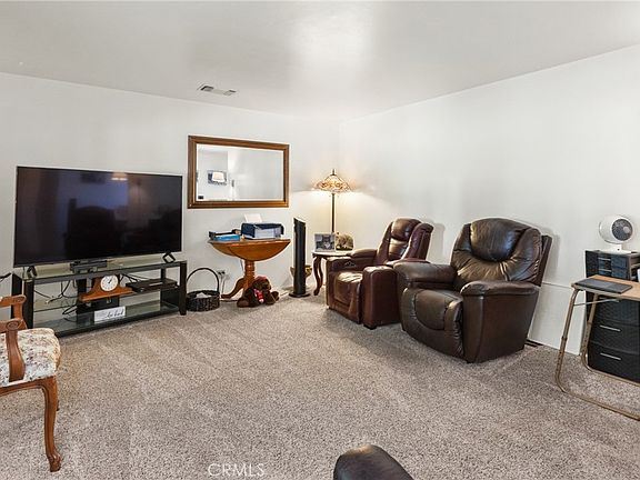 3rd image of 4662 Hall Rd