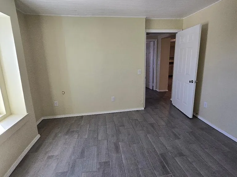 3220 Tularosa Ave #2 — Photo 9