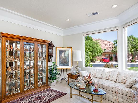 4th image of 140 N Tuacahn Dr #55