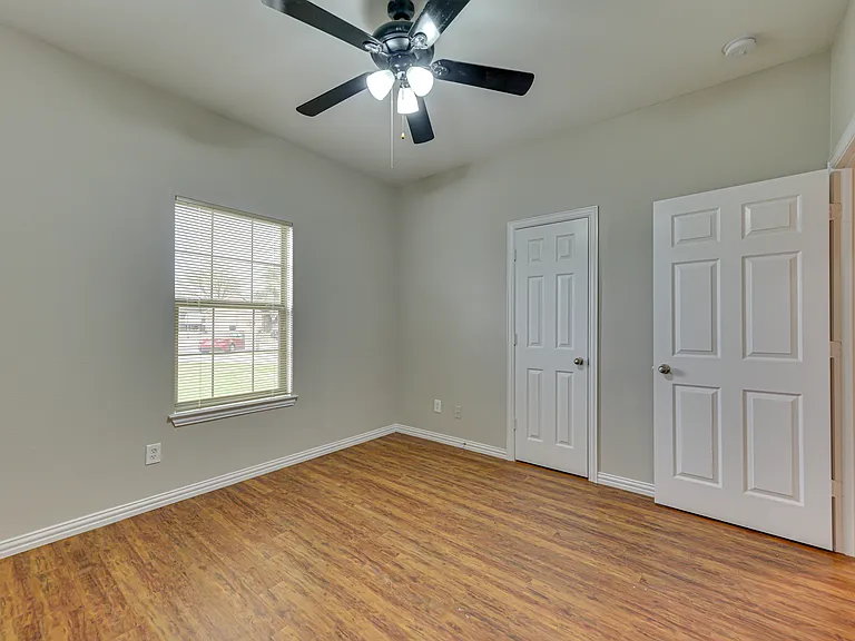 102 Paloma Cir — Photo 23