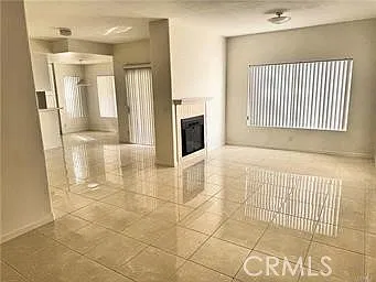 4 bed, 1946 sqft, $4,500 — Photo 3