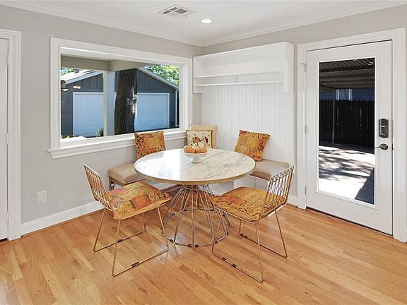 5th image of 737 Sue Barnett Drive