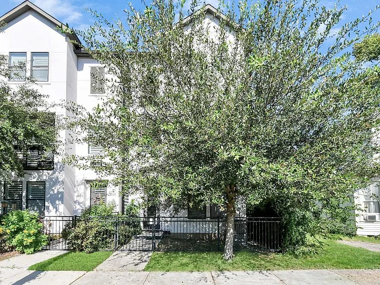 308 Palmer St — Photo 34