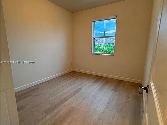4th image of 1810 SE 26th Ter