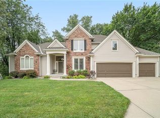 8110 Walnut Way, Kansas City, MO 64152