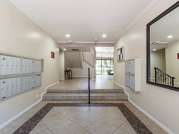 3rd image of 5414 Newcastle Ave APT 39