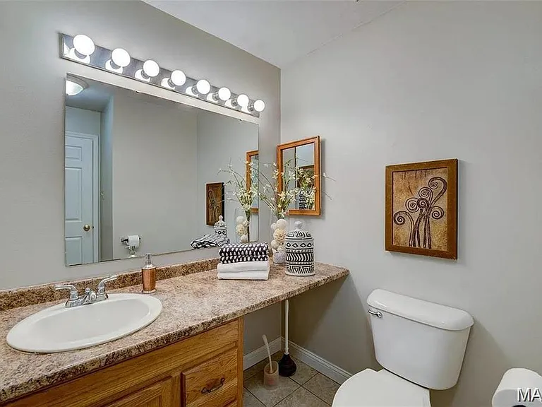 4256 Maryland Ave #LLE — Photo 12