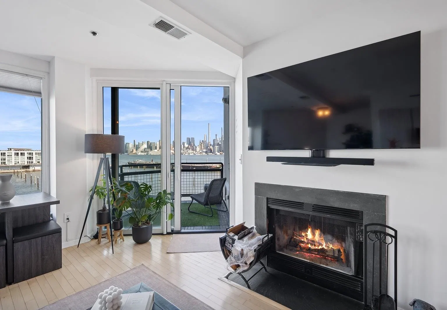 Riva Pointe — Photo 4