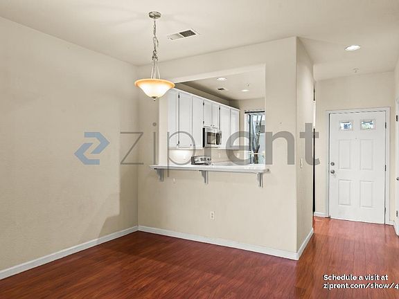 3rd image of 905 Sunrose Ter APT 108