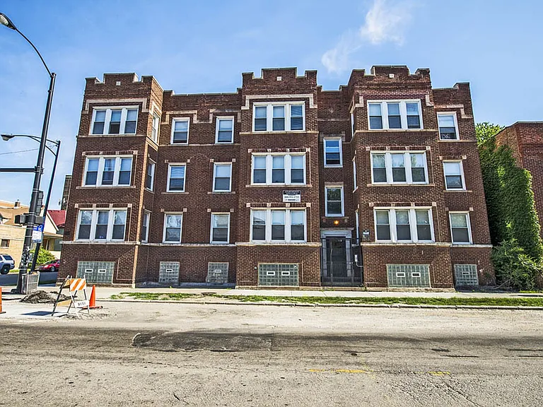 7055 S St Lawrence — Photo 8
