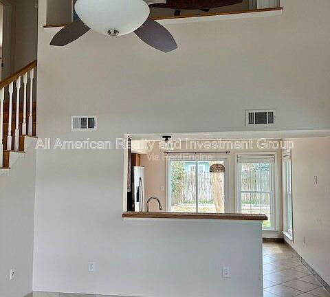 4th image of 366 Canterbury Cir NW