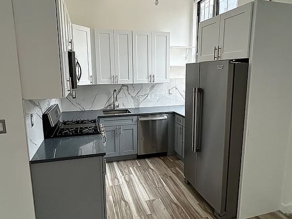 4th image of 100 S 4th St APT 2B