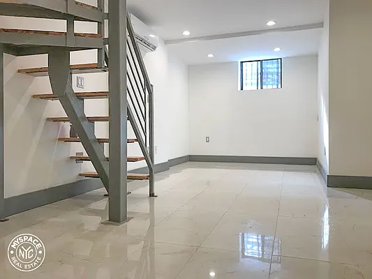 Rented by MySpaceNYC | media 10