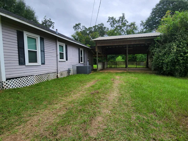 516 Forest Ave — Photo 17