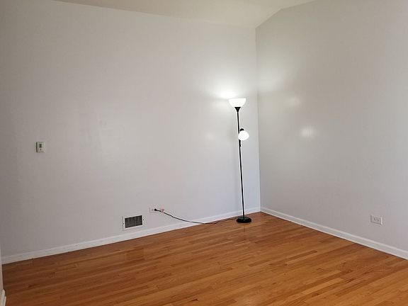 4th image of 711 Holdridge Ave