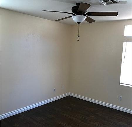 4th image of 329 Violetta Ave