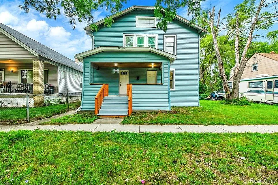 15500 Cruse St photo 1