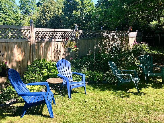 Very private back yard 