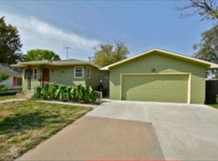 2124 S 12th St, Council Bluffs, IA 51501