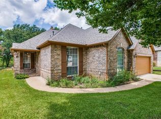 127 Red Bluff Dr, Hickory Creek, TX 75065