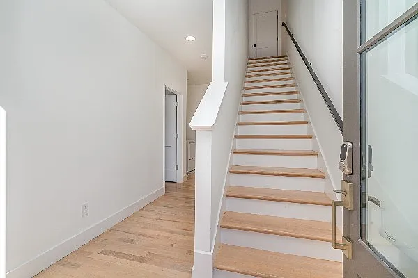 1699 Lischey Ave — Photo 30