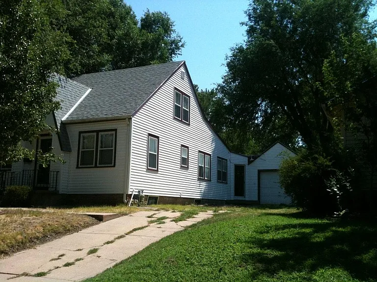 642 S Rutan Ave — Photo 2