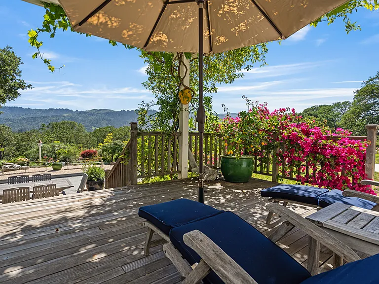 Westridge Dr — Photo 3