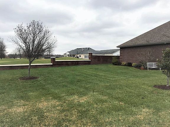 3rd image of 133 Nicklaus Dr