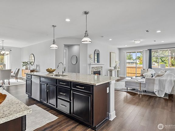 2nd image of 1905 184th Street Ct E
