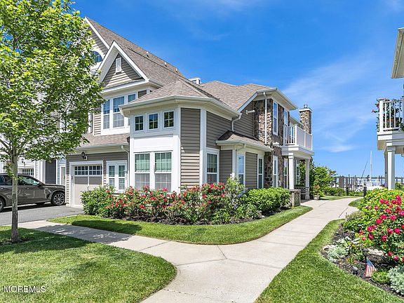 4th image of 5 Halfmoon Court #905