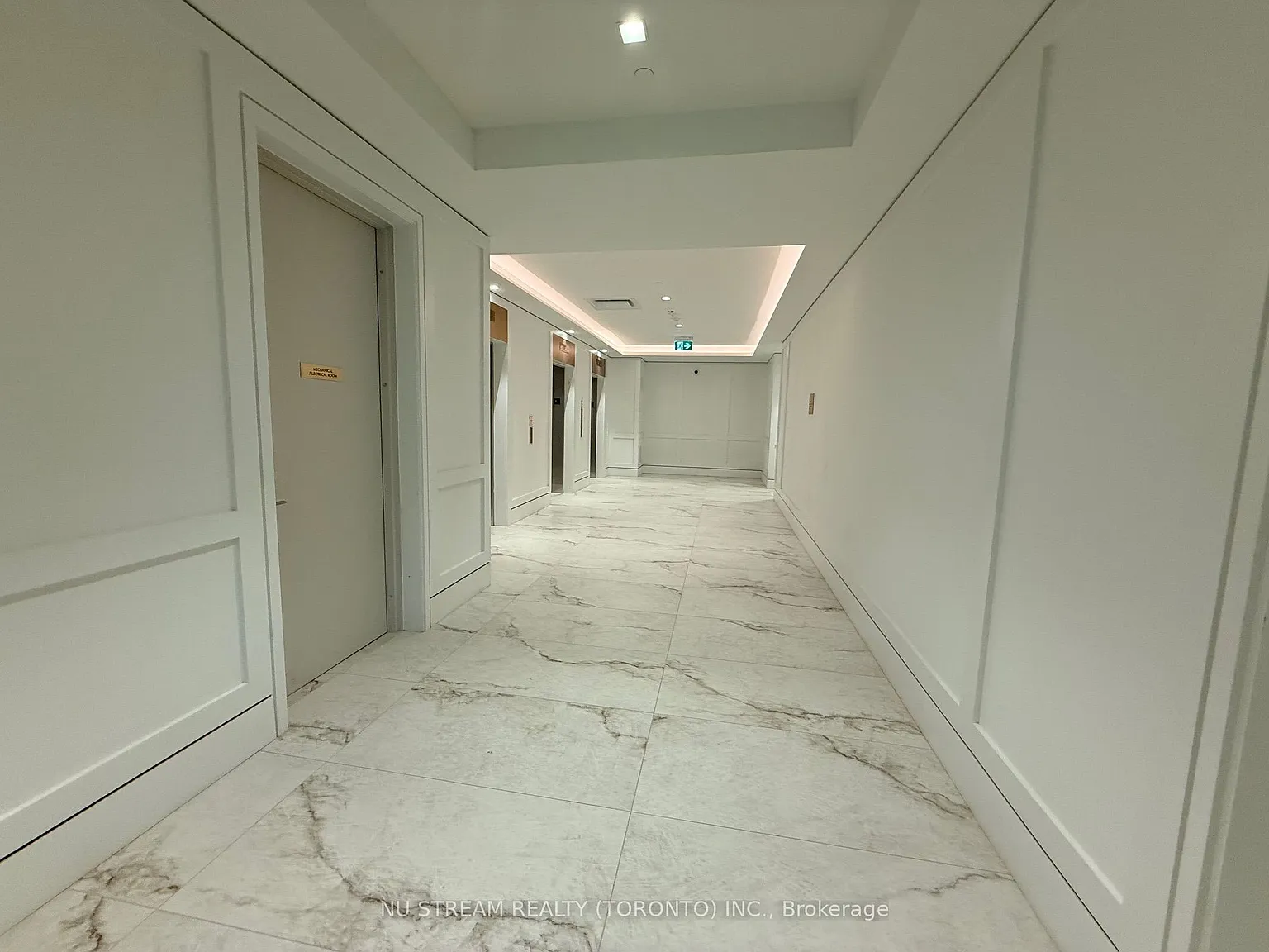 1 bed, $2,000 — Photo 2