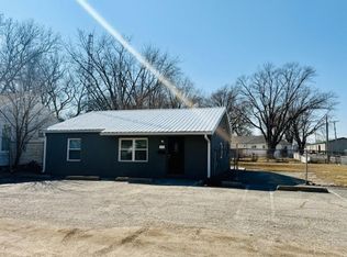 2805 S 14th St, Springfield, IL 62703
