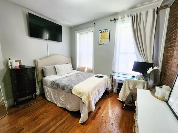 416 W 25th St #1RW, New York, NY 10001