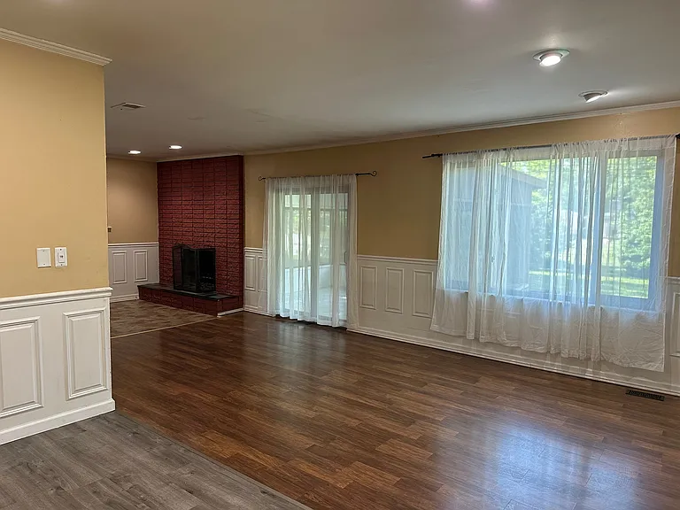 2793 Athena Dr — Photo 7