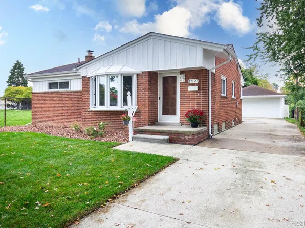 17127 Koester St, Riverview, MI 48193