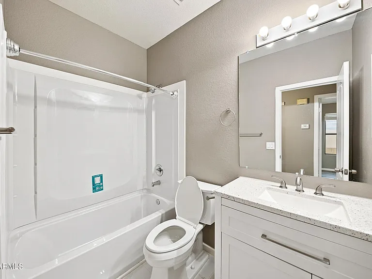 6421 W Wahalla Ln — Photo 16