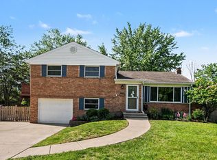 555 Shawnee Ln, Mason, OH 45040